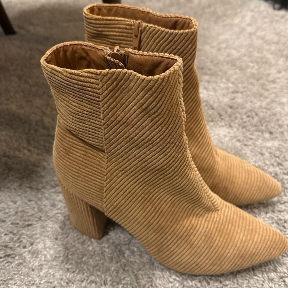Boohoo corduroy Booties Sz 40 (9.5)